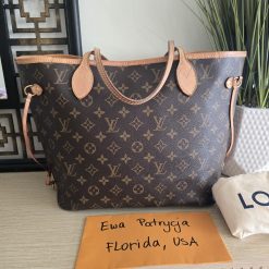 Louis Vuitton Neverfull MM monogram pivoine interior